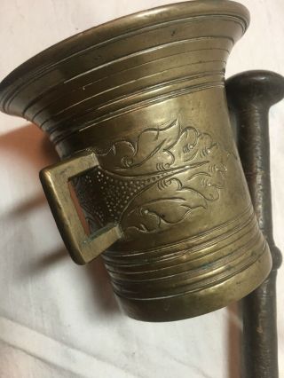 Vintage Solid Brass Mortar and Pestal Apothecary Heavy 4.  25” Tall 3