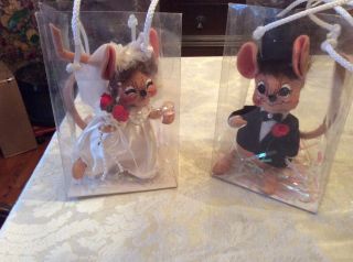 Vintage 2003 Annalee Bride And Groom Mice Character Figures