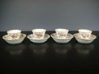 Set Of Four Chinese Porcelain Cups&Saucers - Flowers - 18th C.  Qianlong 4