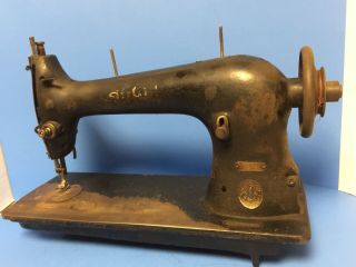 ANTIQUE SINGER HEAVY DUTY INDUSTRIAL SEWING MACHINE HEAD MODEL 31 - 15 LEATHER 6