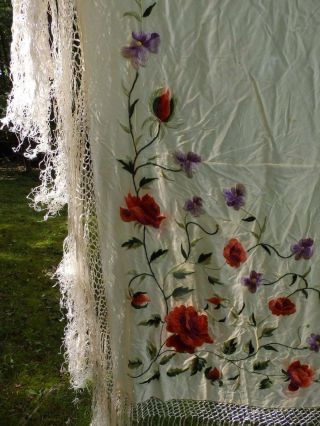 ELEGANT VINTAGE HAND EMBROIDERED PIANO SHAWL SCARF 19 