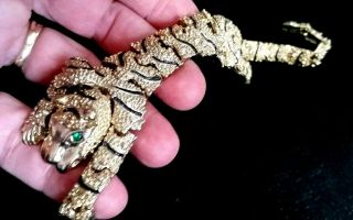 Vintage Estate Jewelry Antique Gold Articulated Tiger Shoulder Brooch 3