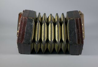 CASED ANTIQUE LACHENAL 20 KEY ANGLO SYSTEM CONCERTINA FRETTED ENDS AS SEEN 2