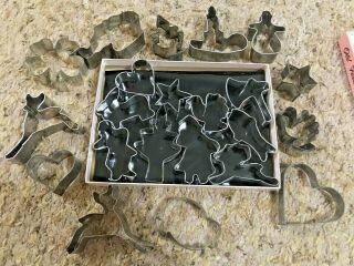 22 Vintage Antique Tin Cookie Cutters Country Kitchen Metal (b006)