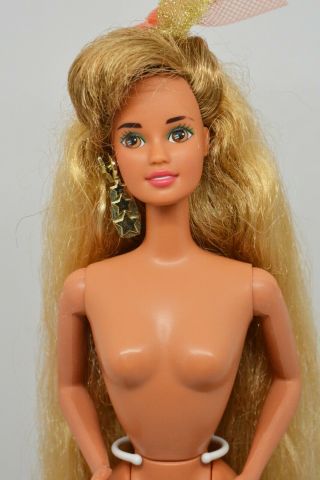 Vintage Hollywood Hair Teresa Doll Barbie Friend Golden Long Hair 1992
