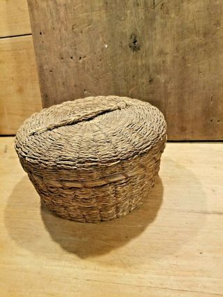 ANTIQUE SWEETGRASS SEWING BASKET WITH COVER LID BRAIDED WOVEN HANDLE 3