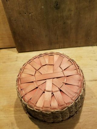 ANTIQUE SWEETGRASS SEWING BASKET WITH COVER LID BRAIDED WOVEN HANDLE 4
