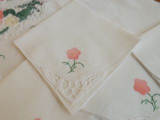 GORGEOUS TABLECLOTH & 6 NAPKINS WITH BATTEN LACE/ EMBROIDERY & APPLIQUE 2