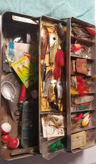 Estate Find - Vintage Tackle Box Lures Fishing Loaded Full Of Gear Accessories