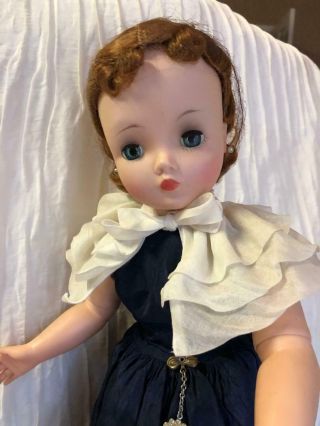 Madame Alexander Vintage Cissy Doll 4