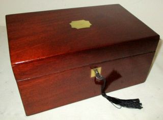 LOVELY USEFUL VICTORIAN SOLID MAHOGANY & BRASS TABLE TOP BOX with key 5