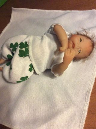 Vintage Lifelike Infant Newborn Baby Doll - 5” Cloth Body - Rubber Parts -