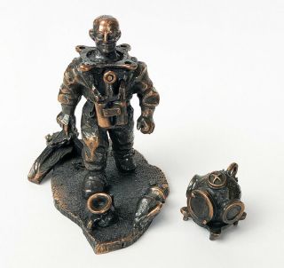 Pewter Deep Sea Hard Hat Diver With Removable Helmet On Seabed