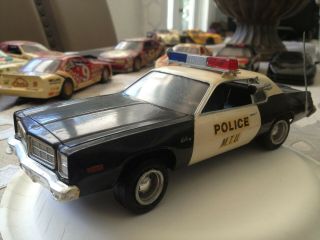 1/24 440 Magnum Police Car