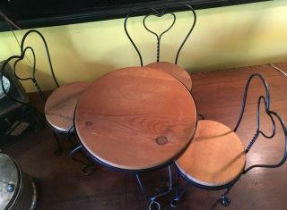 Vintage Twisted Wire Ice Cream Parlor Table and Chairs DOLL 3