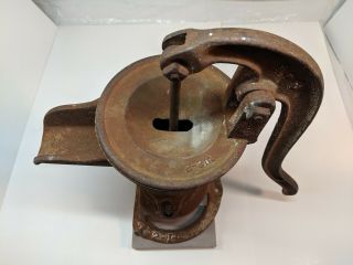 Antique Water Well Pump Vintage Cast Iron 3