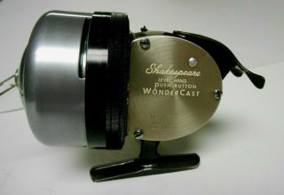 Vintage Shakespeare Wondercast No.  1797 Spincasting Reel Level Wind Wonder Cast