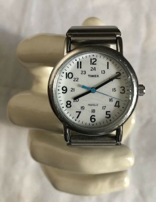 Vintage Mens Timex Watch Silver Case Stretch Steel Band Military White Dial 24