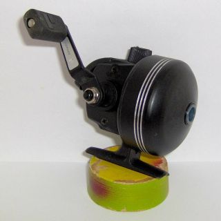 Vintage Johnson " Century " 115 Spin Casting Reel - Made In U.  S.  A.  Ex,