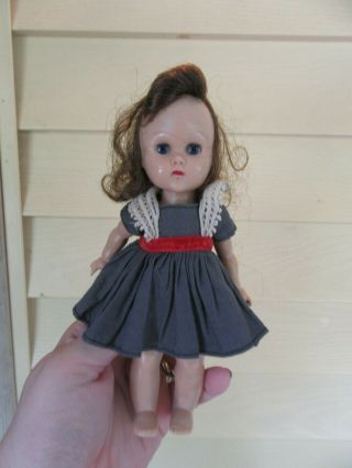 Vintage Vogue Ginny Hp Doll With Tagged Vogue Dress Walker