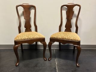 Henredon 18th Century Portfolio Walnut Queen Anne Dining Side Chairs - Pair 2