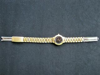 Vintage Gold Tone Ladies Oscar de la Renta Quartz Watch Splash Proof Diamond NR 3