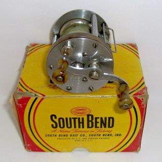 Vintage South Bend No.  450 Level - Wind Jeweled Casting Reel 900