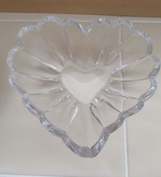 Vintage Thick Cut Glass Heart Shaped Candy Dish 6 " X 6 " X 2 " Great Home Accent