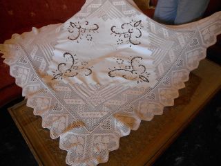 ANTIQUE 1910,  GREEK TABLE CLOTH HANDMADE EMBROIDERY& CUT WORK & LACE CROCHET 8