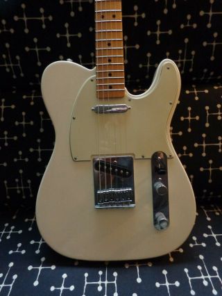 Fender 2012 Telecaster Mim Vintage Cream White