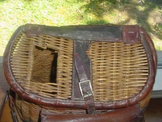 OLD FISHING CREEL BASKET WITH STRAP AND BAIT COOLER CUP 3