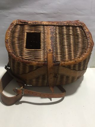 Vintage Split Willow Wicker Leather Fishing Creel Trout Basket W/shoulder Strap