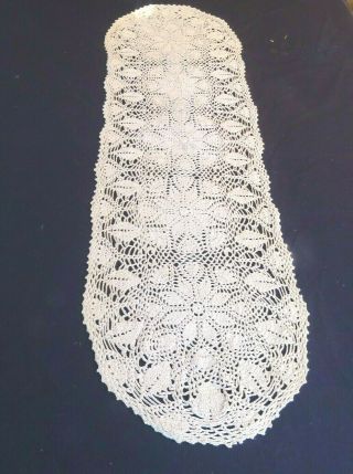 Vintage Cotton Crochet Lace Table Runner Dresser Scarf 12.  5x40 " Oval