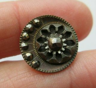 Wonderful Antique Vtg Victorian Metal Button W/ Cut Steel Accents 5/8 " (j)