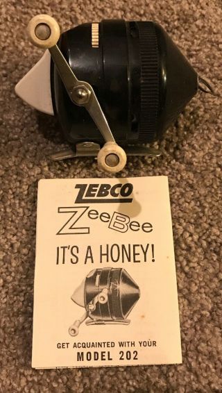 Vintage Fishing Reel Zebco Model 202 ZeeBee W/ Instructions 5