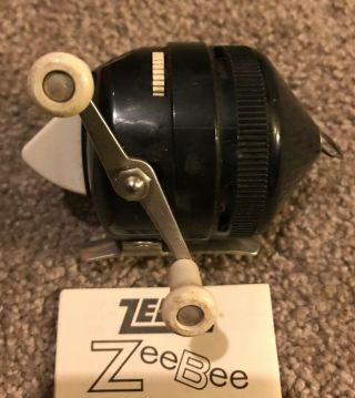 Vintage Fishing Reel Zebco Model 202 ZeeBee W/ Instructions 6