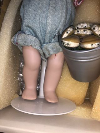 Vintage 1995 Campbell ' s Soup Little Clam Digger Danbury Porcelain Doll 5