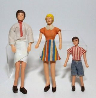 Vintage Rubber Doll House Family Of 3 Shape Me Bend A Family Made In Hong Kong
