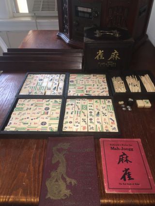 1920’s Antique Bone And Bamboo Mah Jong Set W/rule Books,  148 Tiles,  120 Sticks