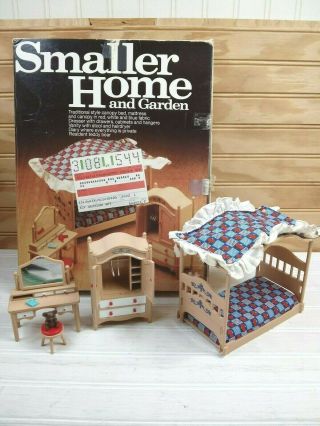 Vintage Tomy Smaller Homes Bedroom Set Dollhouse Doll Furniture 2402