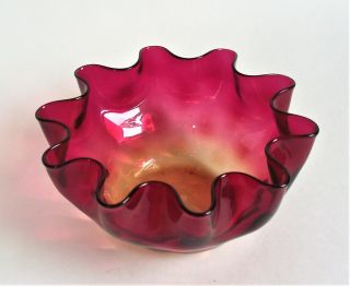 Antique England 5 " Fuchsia Amberina Victorian Art Glass Optic Ruffle Bowl