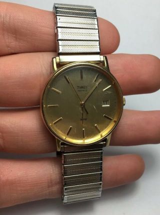 Vintage Timex Quartz Men’s Watch Two Tone Date Classic