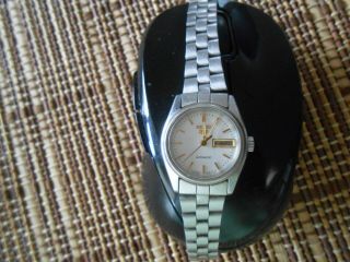 Vintage Ladies Stainless Steel Seiko 5 Automatic Watch