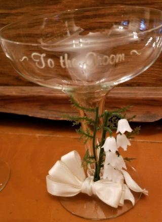 Vintage Bride Groom Wedding Toasting Champagne Glasses Lily Of The Valley 1970s 3