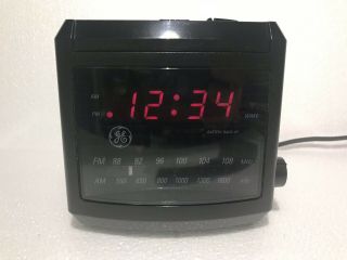 Vintage General Electric Red Cube Digital Clock Radio GE 7 - 4606BKA Alarm 2