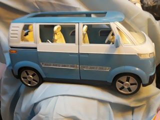 Vintage 2002 Mattel Barbie Blue White VW Volkswagon Bus Family Mini Van 2