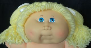 Vintage 1983 Young Astronauts Cabbage Patch Kids Doll Coleco Blonde Displayed 3