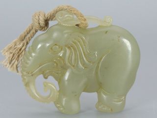 Chinese Exquisite Handmade Elephant Carving Hetian Jade Pendant
