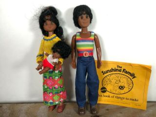 Vintage Mattel 1973 The Happy Family African - American Dolls W/ Baby And Booklet
