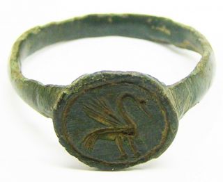 14th - 15th century Excavated Medieval bronze signet ring of a wise Heron Size 11 2